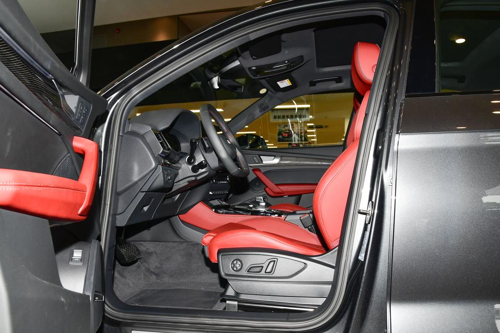 奥迪Q5L Sportback限时优惠7.50万 欢迎试乘试驾