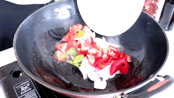 一道陕西人的美食，做法不是很难，可炒、可凉拌，美味筋道有嚼劲