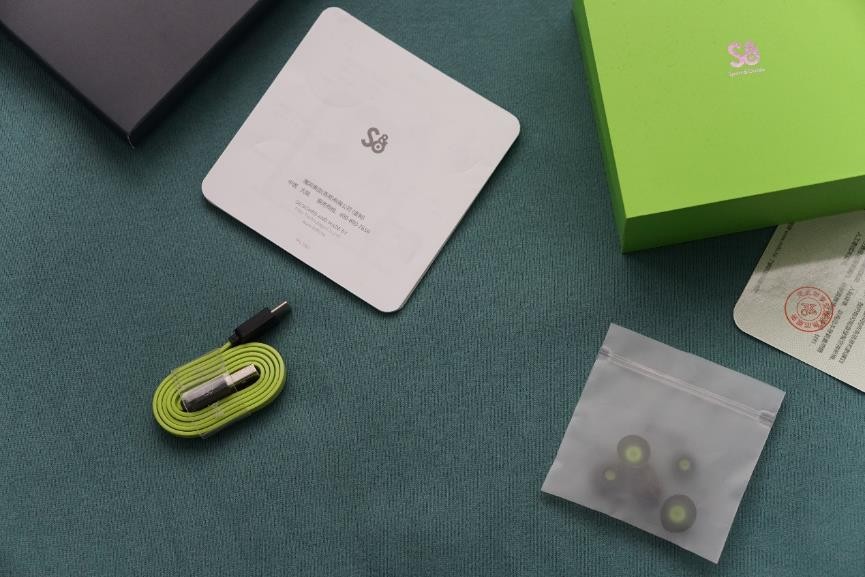 第一次见如此精致的蓝牙耳机，颜值质感都在线，魔浪S上手