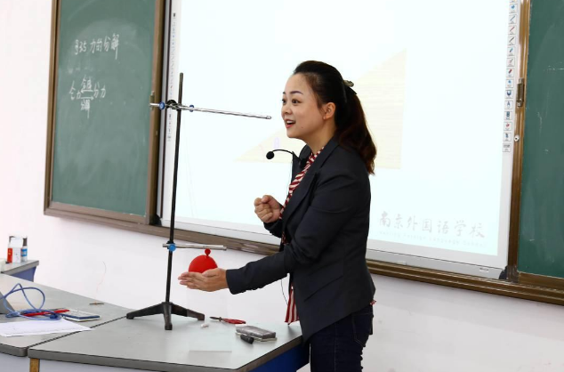 教师迎来“新变动”，部分教师或存在失业风险，铁饭碗未必铁