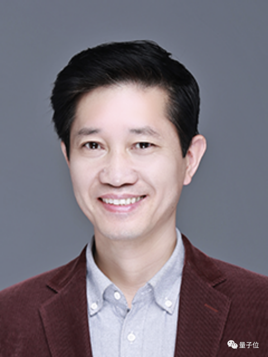 北大陳寶權(quán)獲IEEE可視化領(lǐng)域重磅榮譽(yù)！今年全球僅4人入選