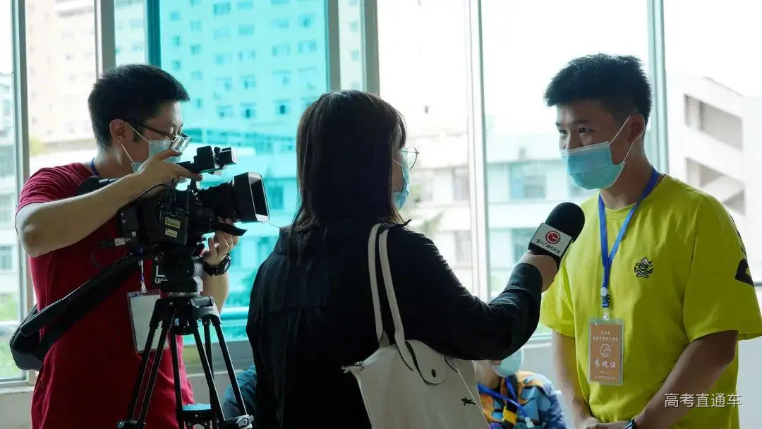 阅卷过半！多省阅卷现场曝光，你的高考试卷是这样打分的