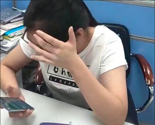 高考分数公布后，众考生查分反应集合，723分学霸超淡定