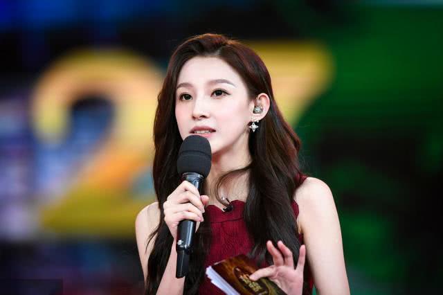 央視10大美女主持人，個(gè)個(gè)才貌雙全，董卿知性，海霞端莊