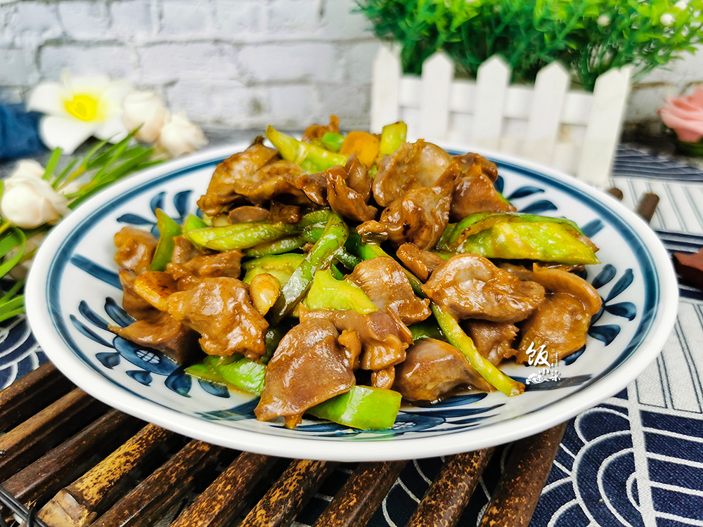 鸡身上最脆嫩的部位，1只鸡就1小个，加辣椒一起炒，越吃越上瘾