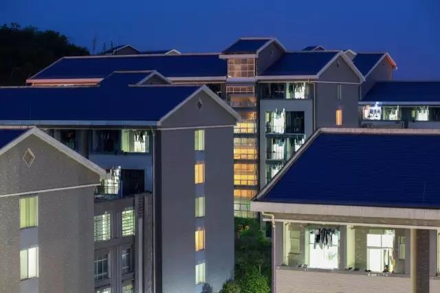 坐标湖南，影视剧取景地，高颜值食堂吃遍网红美食！这所高校