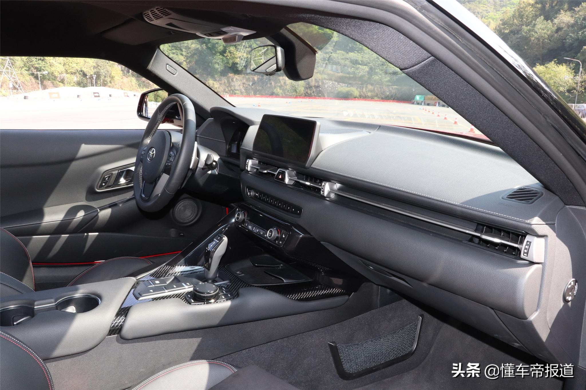 新车｜售49.6万起，丰田Supra上市，“牛魔王”回归