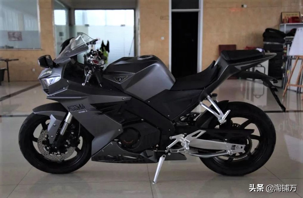 刀锋400摩托车价格多少国产四眼魔神