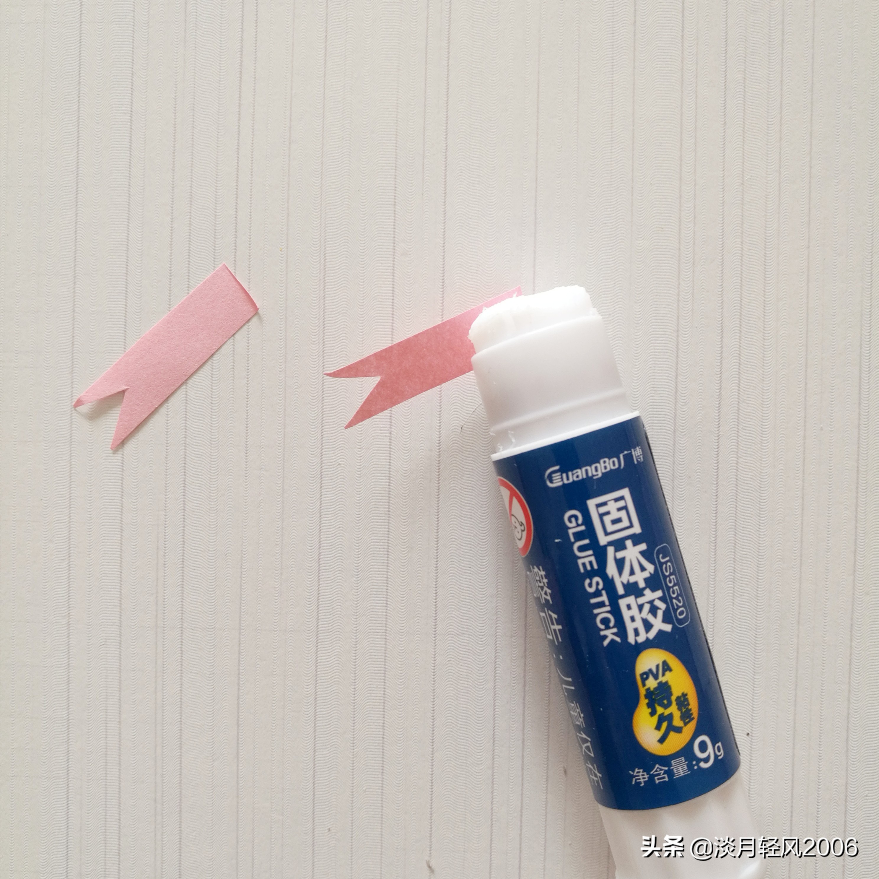 幼儿园手工，自己动手用卡纸做清新小花爱心贺卡，可以当手工作业