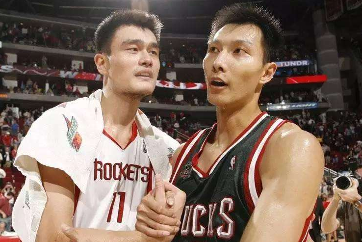 易建联为什么离开nba(2012年，易建联25岁正是当打之年，为何那时候他要离开NBA？)