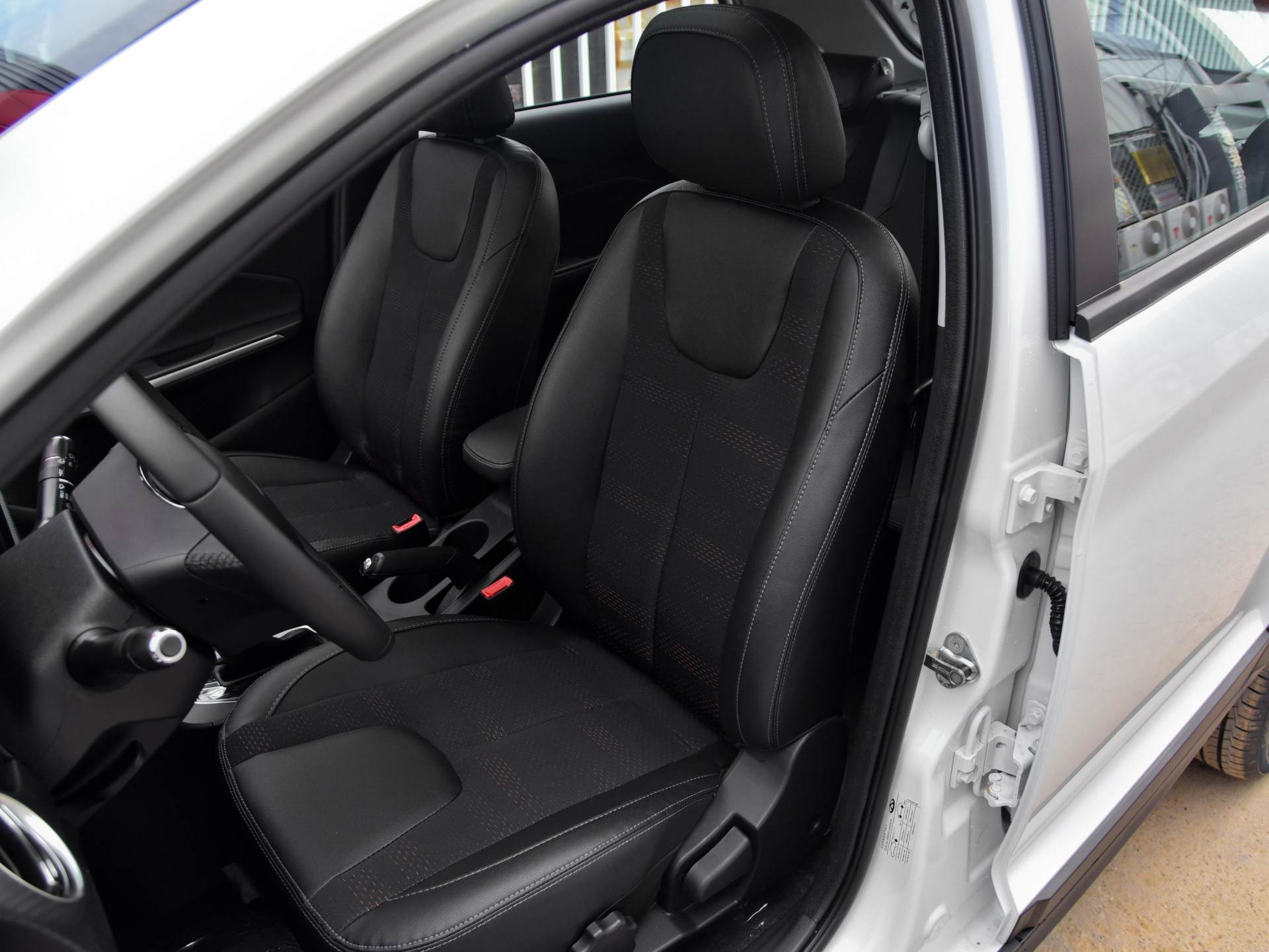 油耗6.9L，极低价代步灵活SUV，自动挡配置高，带你看奇瑞瑞虎3x