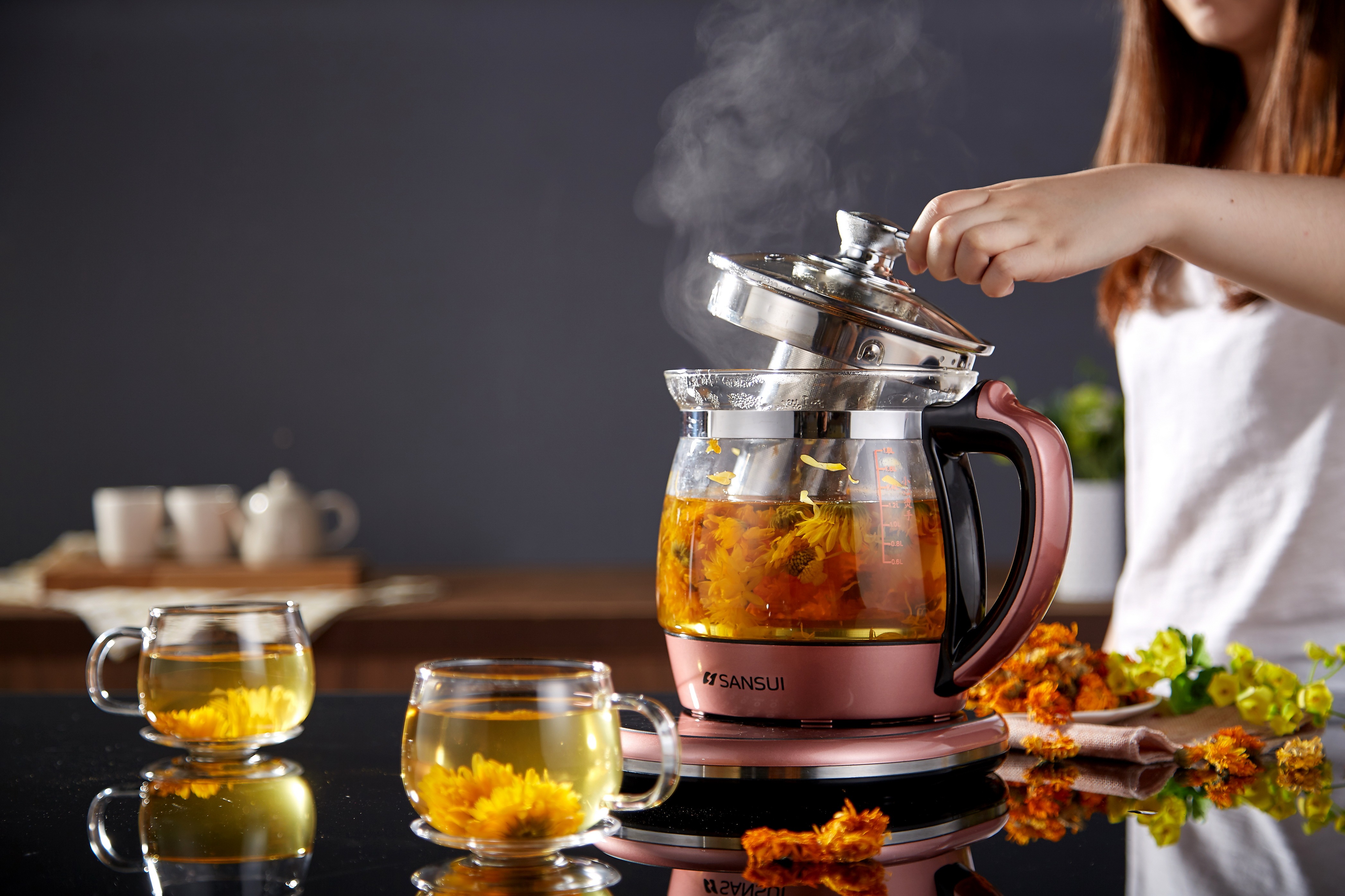 十度良品养生壶和苏泊尔养生壶该怎么选?详细解读给你答案