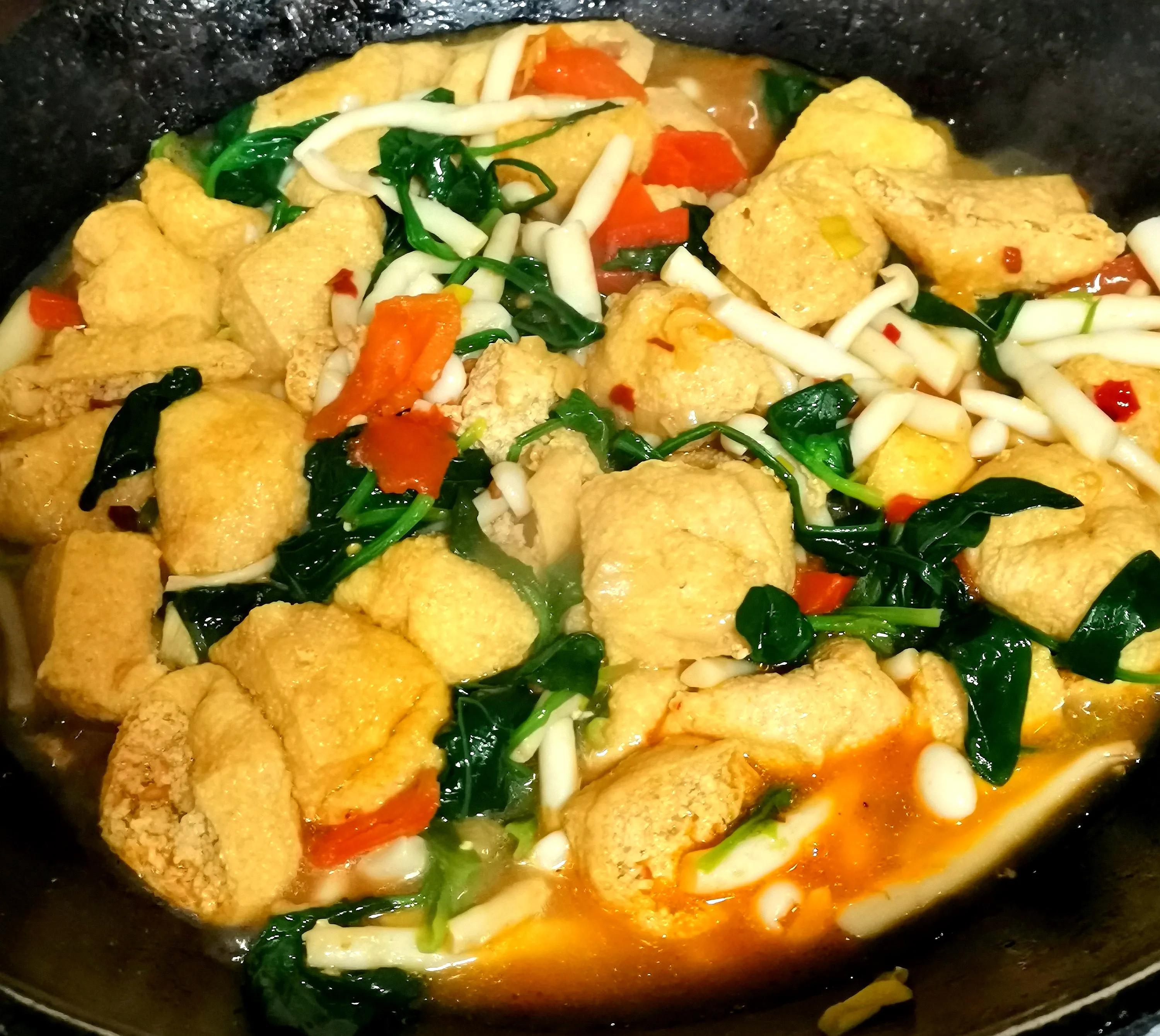 豆泡这样做，香气四溢，汤汁饱满，特别的下饭，十分钟就可出锅