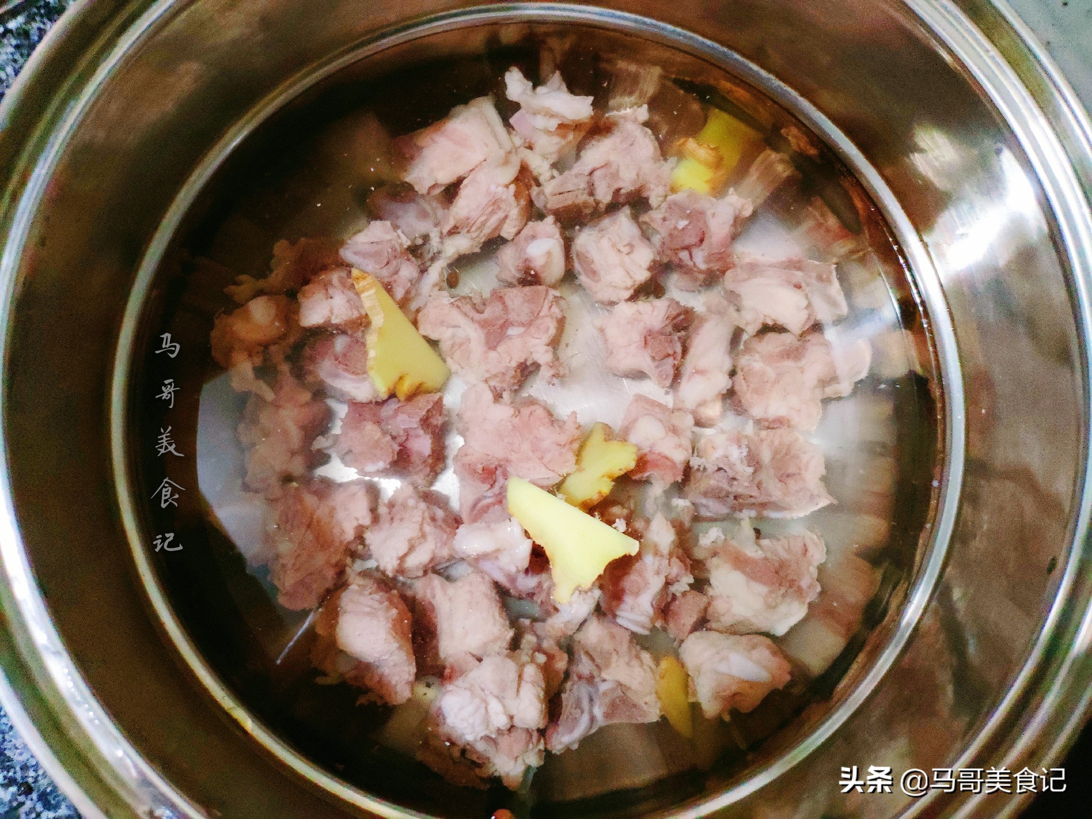 海帶綠豆排骨湯,海帶綠豆排骨湯的做法