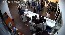 cba球馆前台为什么没人(CBA丑闻！天津男篮青年队现群殴，被曝教练带头，姚明应严格惩戒)