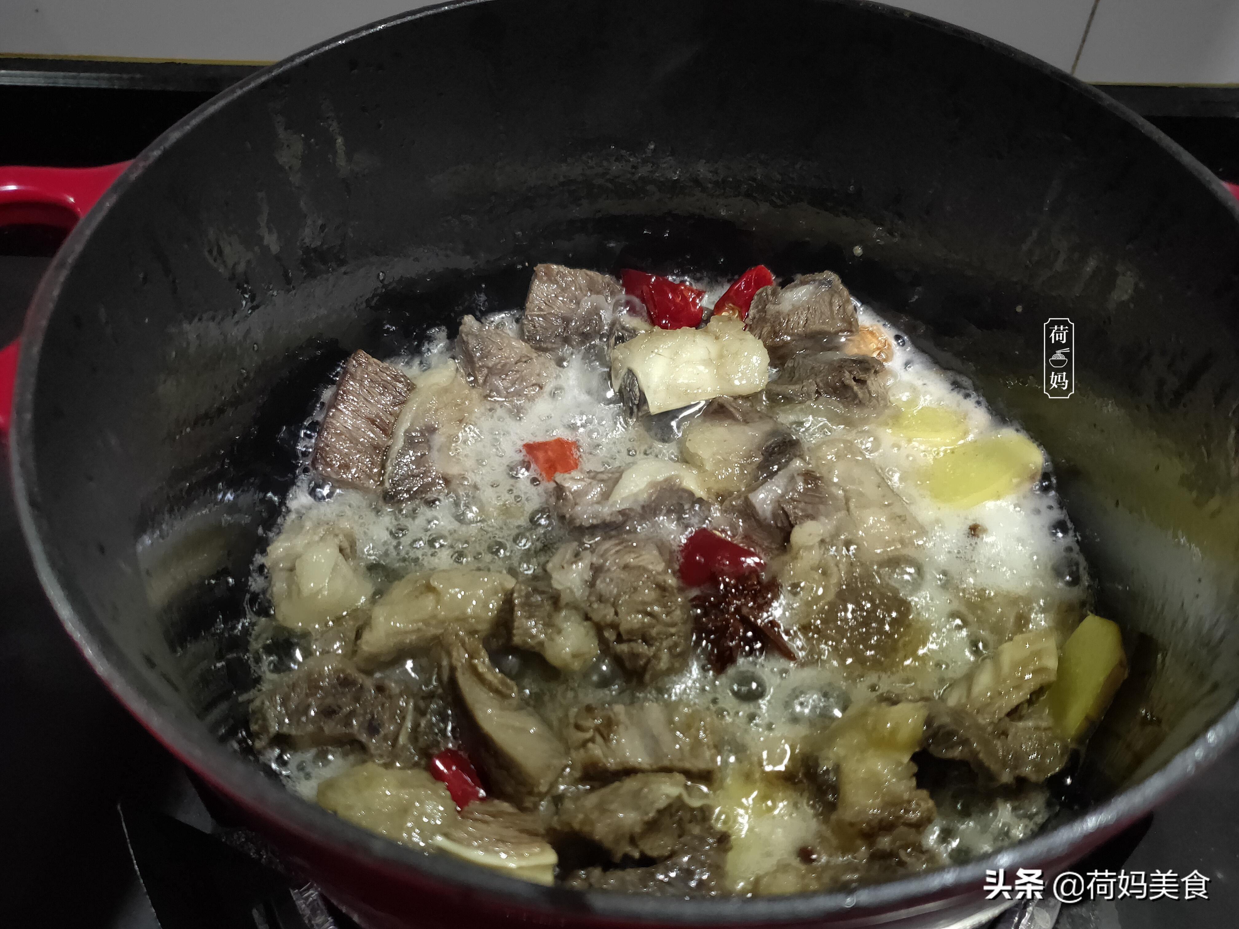 红烧牛肉怎么做才好吃？大厨教你正确做法，咸香软烂不塞牙