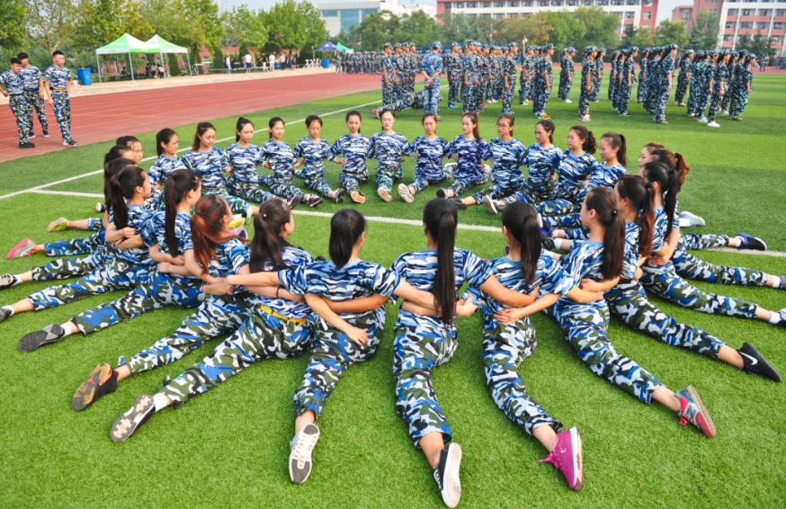 已成传统的军训，如今却备受大众质疑，“变了味”的军训意义何在