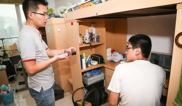 大一刚开学就有新生提出“退学”，除了军训辛苦，还有这几个原因