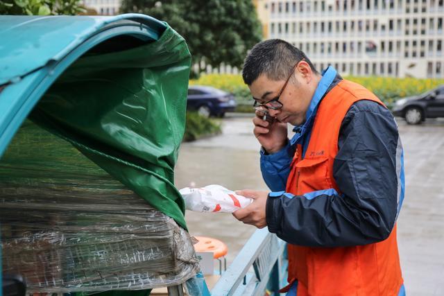 赢了马云的快递哥，还有这样一段传奇