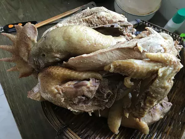 成都南边的冷门小县,私藏5处耍雪泡汤秘境,全免费,2天可来回!