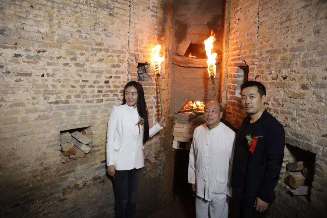 民歌天后徐千雅,她是天生的王者歌手,原来伯乐是她的老公何沐阳