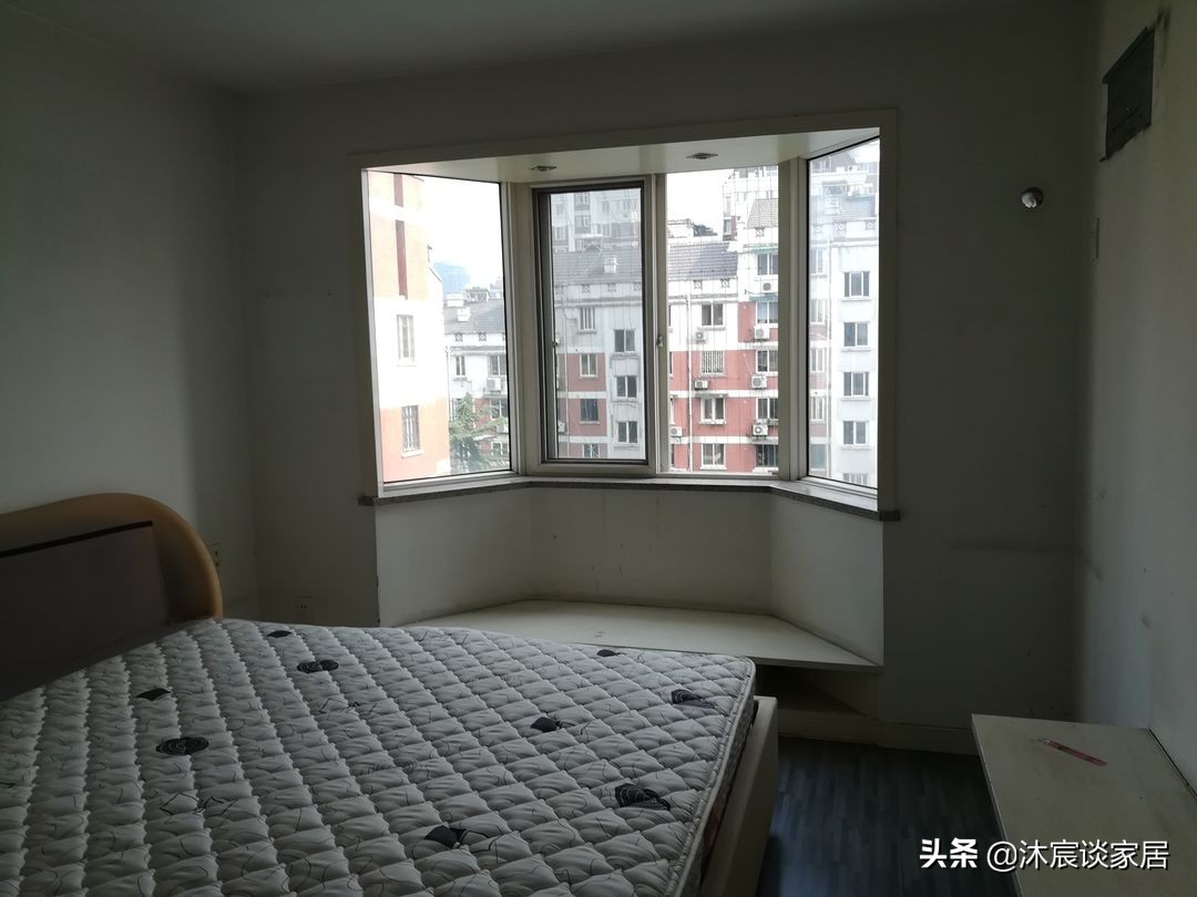她家改造实在太牛了，光玄关就让人服气，的确是小户型装修的样本