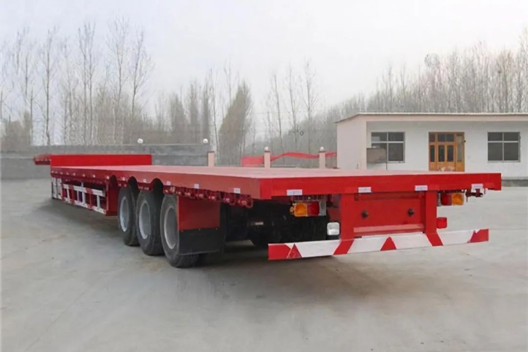 路霸17.5米大板车卷土重来,造成运价低的元凶谁来管?