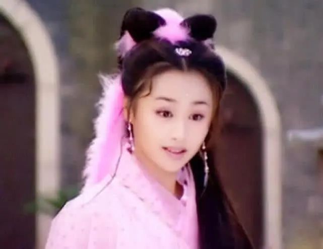 告別央視的5位女主持人，各有各的故事，今最大者53歲，最小44歲