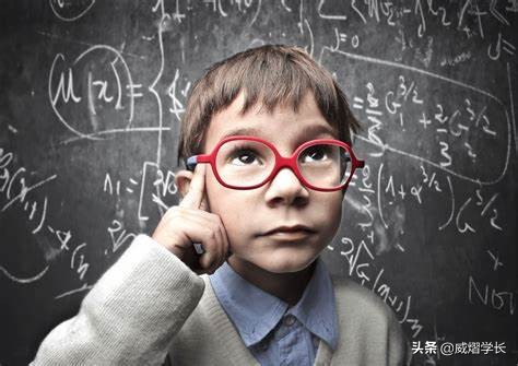 大一一定要抢班干部！不好意思也要抢，有资源优势，更有钱拿