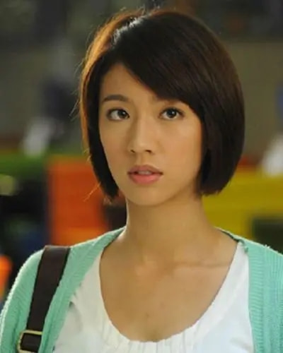 她被誉为“TVB发电机”，曾被开价200万一晚，入行7年传15段绯闻