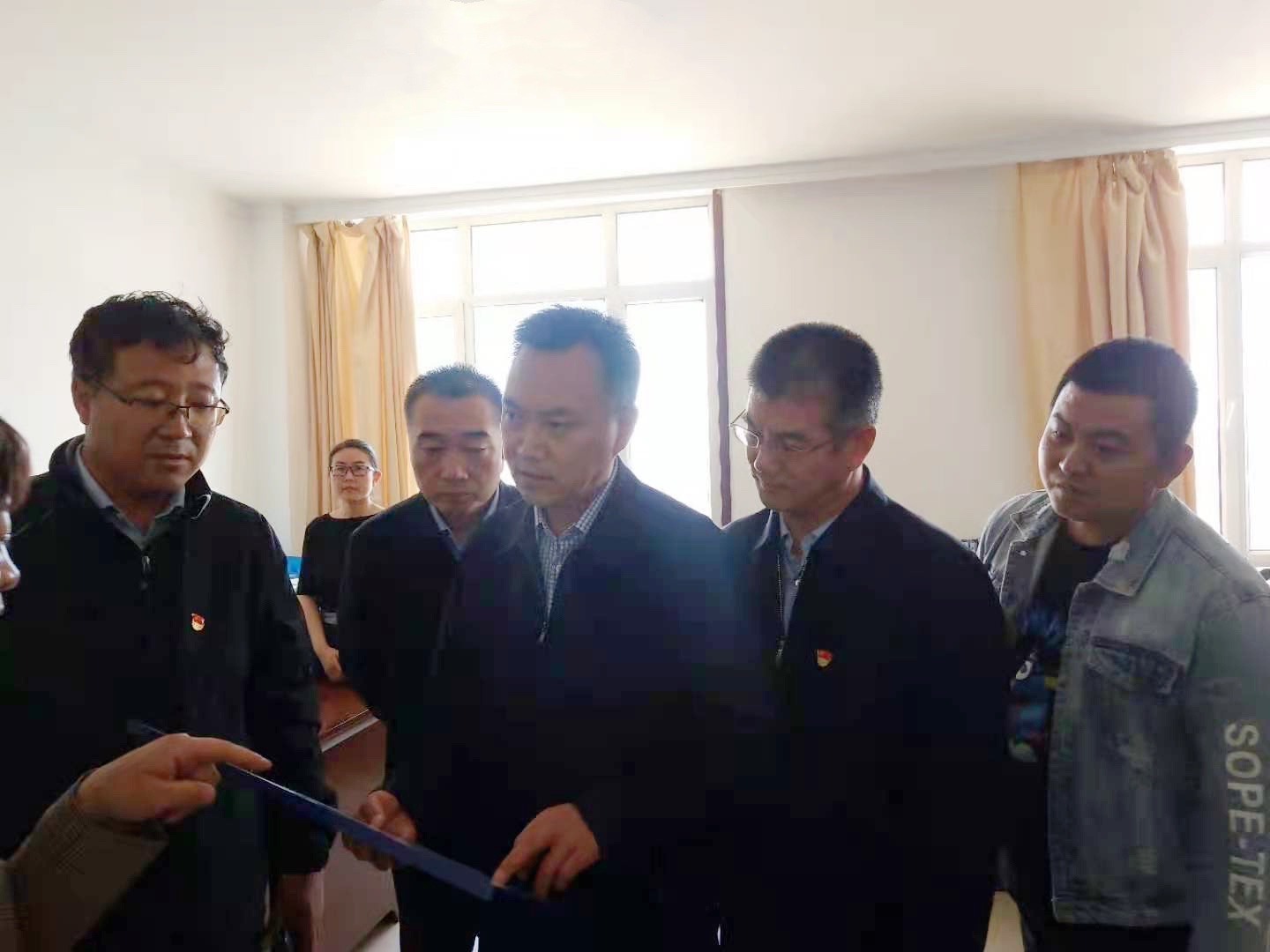 自治区深化事业单位改革试点检查验收组对赛罕区进行全面验收