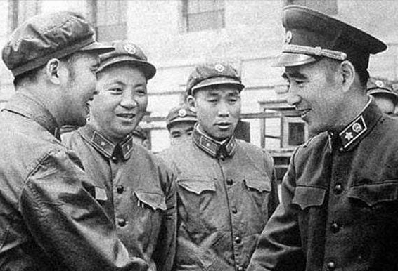 十大元帅1947年谁级别最高：林彪第三，贺龙第七，陈毅竟不如粟裕