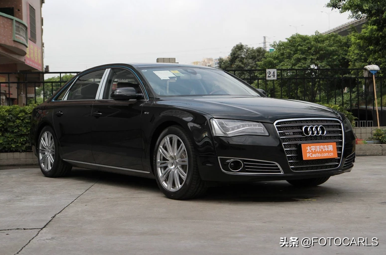 奥迪A8L 6.3L W12版实拍，别在它面前说霸气，售价250万的灭霸