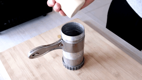 一道陕西人的美食，做法不是很难，可炒、可凉拌，美味筋道有嚼劲