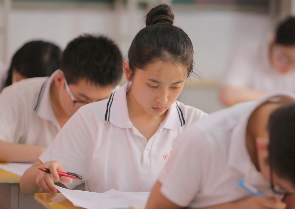 2021高考，学生想要冲刺一本大学，分数最低要求是多少？