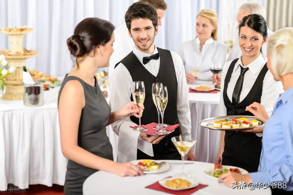 餐厅服务员重点培训的要点有哪些？