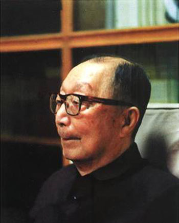 十大元帅中，聂荣臻究竟有何战绩，让他在授勋时获授元帅头衔？