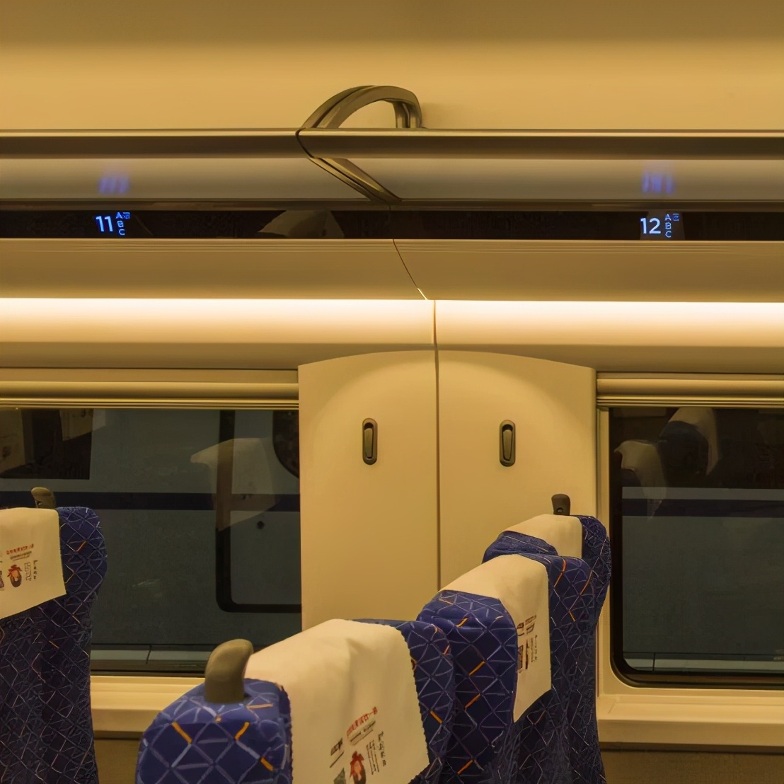 动车上的小桌板,挂钩等各种设施你真的会用吗?最全科普来了!