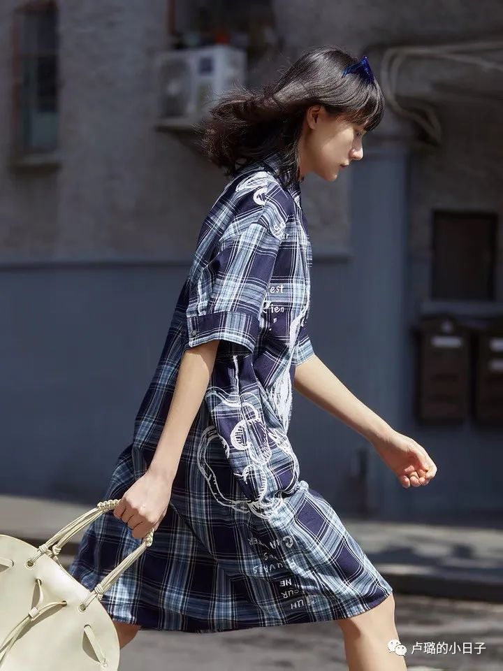 看了這8個(gè)國(guó)產(chǎn)服飾品牌，才明白什么是屬于中國(guó)的高級(jí)感