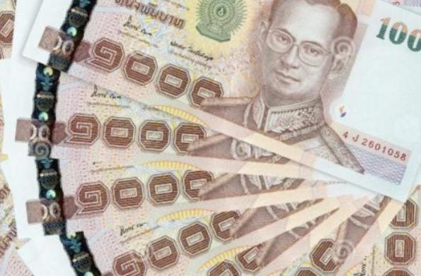 1000元人民币能够兑换5000元泰铢,并且,泰国的消费水平与中国相比也很