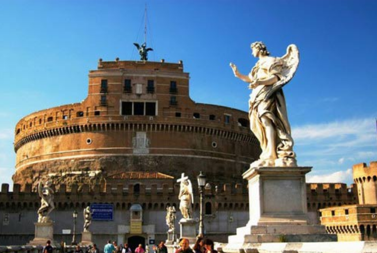 通过对罗马法精神的描写，谈我国法治建设过程与罗马法精神的联系