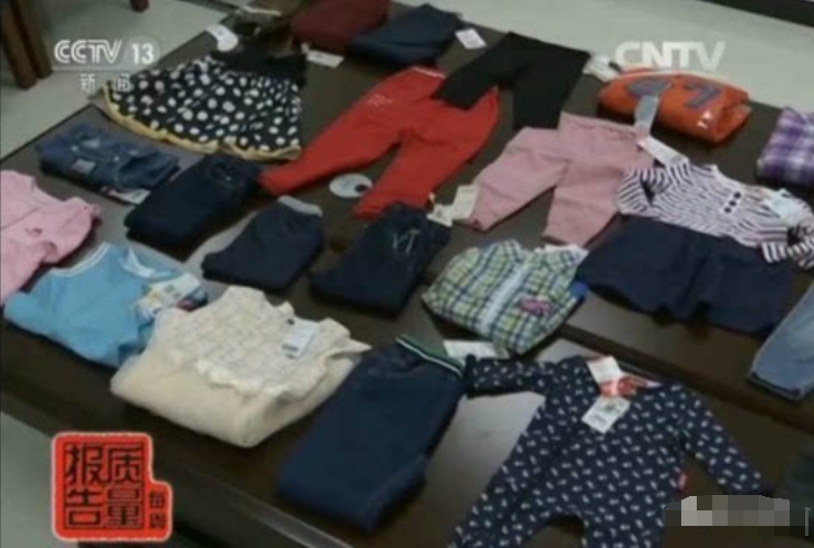 央视已经曝光！部分问题儿童服装含一级致癌物，孩子穿上易过敏