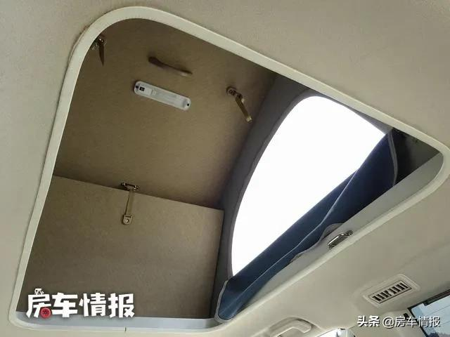 本田MPV变房车，上下班代步能坐7人，周末郊游可供四口人住宿