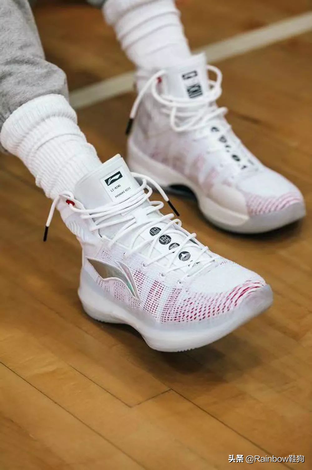 李宁驭帅13“䨻”升级版实战测评 驭帅13“䨻”和驭帅13对比测评