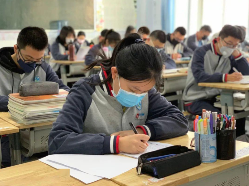 奶奶梦见孙子高考考了666分，成绩出来后激动不已，美梦成真