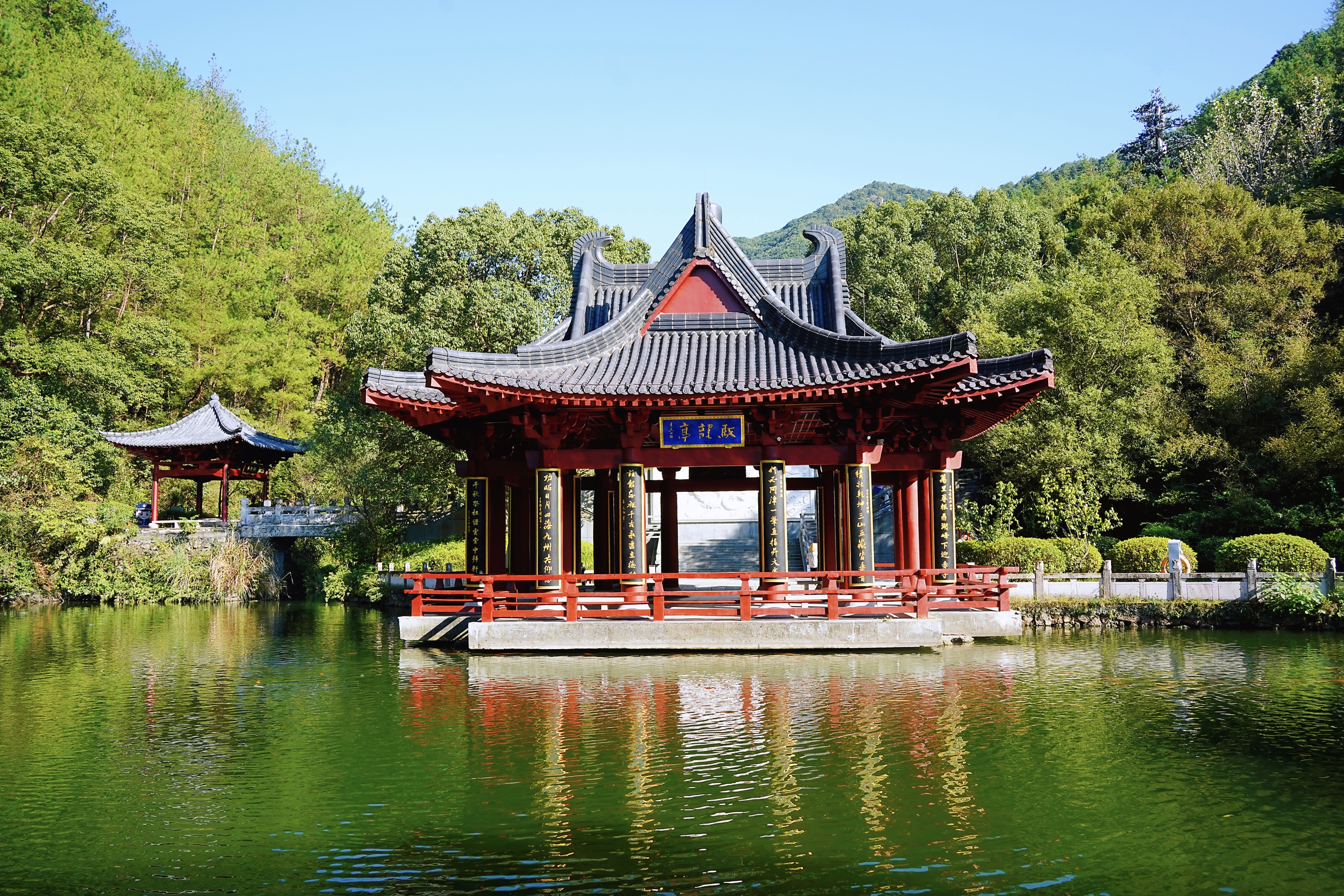 江浙沪包邮区推荐一处仙境，仅需2晚3天，国庆长假余额足还来得及