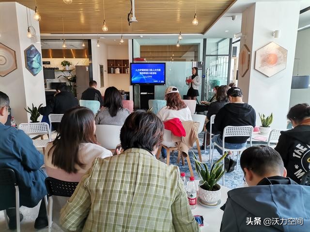 人大护国街道工委“人大代表进企业”系列活动“首秀”圆满举行