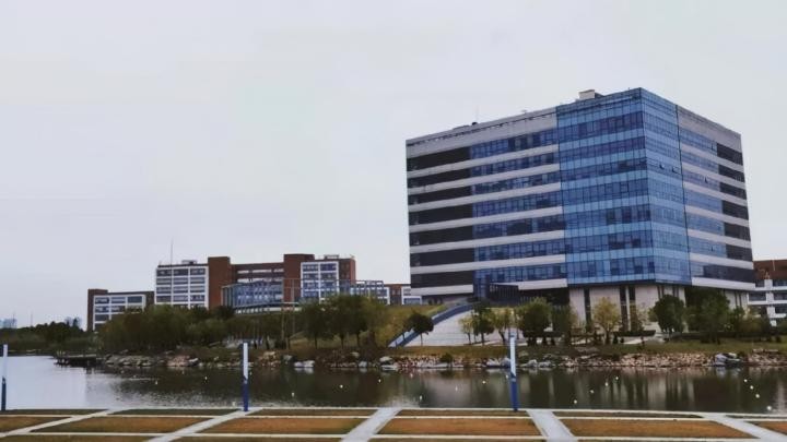 创下多项“第一”！抗生素界夫妻、华裔科学家，他们都来自上海同校同学院！