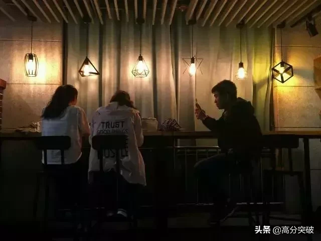 泡一整天都不够！国内那些美炸天的大学图书馆，你去过几个？