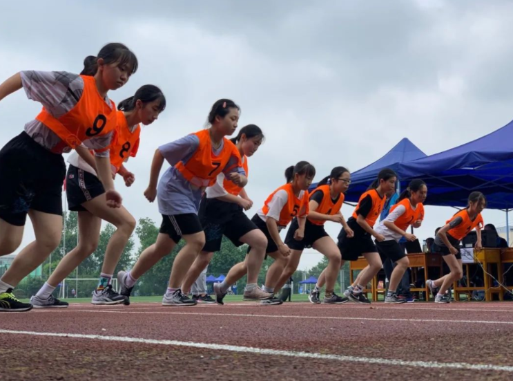 36所一流高校发布通知，将体育纳入高考范畴，不合格者不予录取